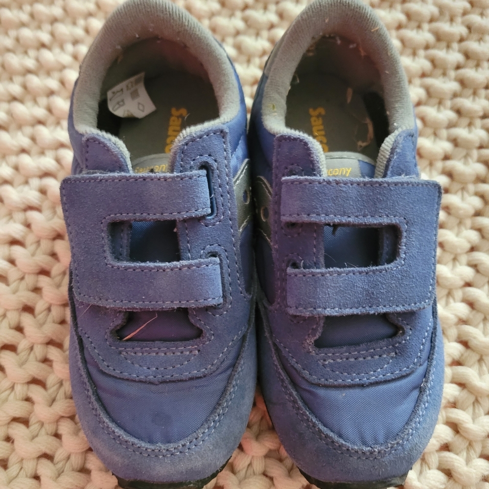 Old skool Saucony kids kicks